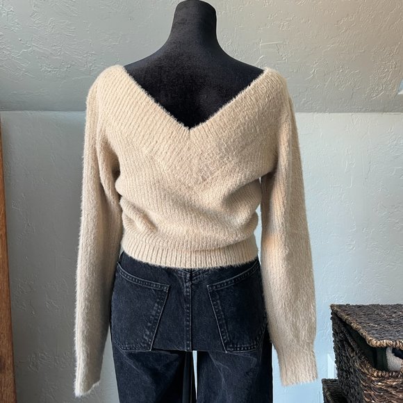 H&M Off Shoulder V-Neck Sweater Beige - Picture 2 of 4